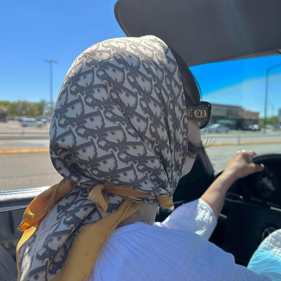 Meet your Posher, Erica - Picture 9 of 16